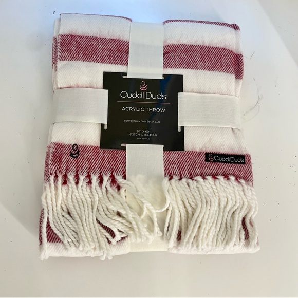 Cuddl Duds- red and white striped acrylic throw blanket- 50” x 60” - Picture 8 of 8